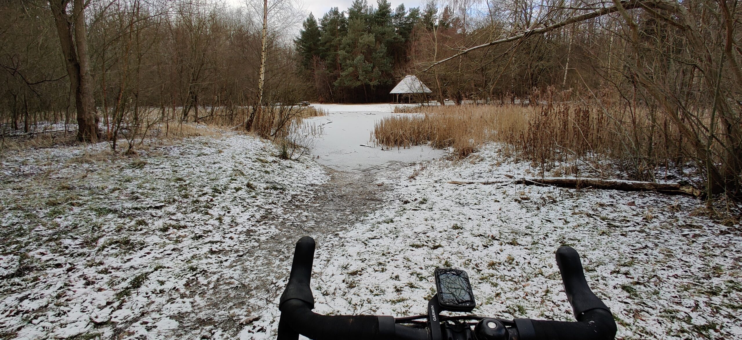 Winter cycling clothes: Essentials to ride through the cold